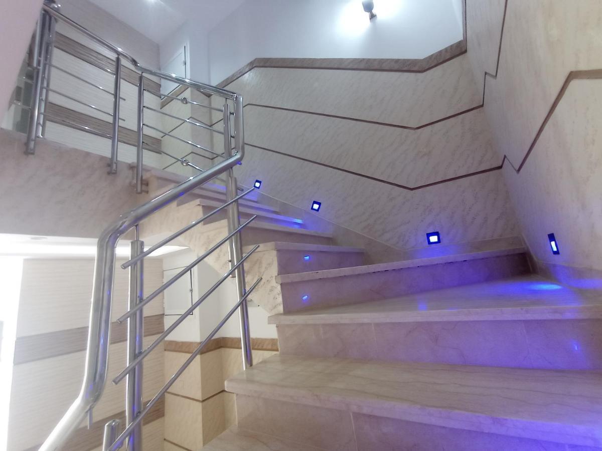 Hotel Castiya М'Дик Екстериор снимка