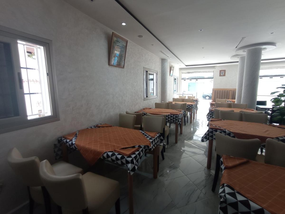 Hotel Castiya М'Дик Екстериор снимка